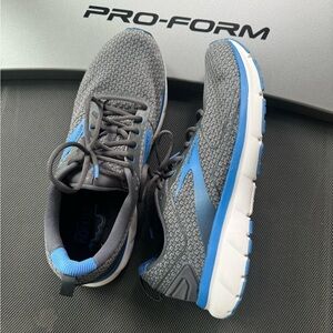 Brooks men’s sneakers.